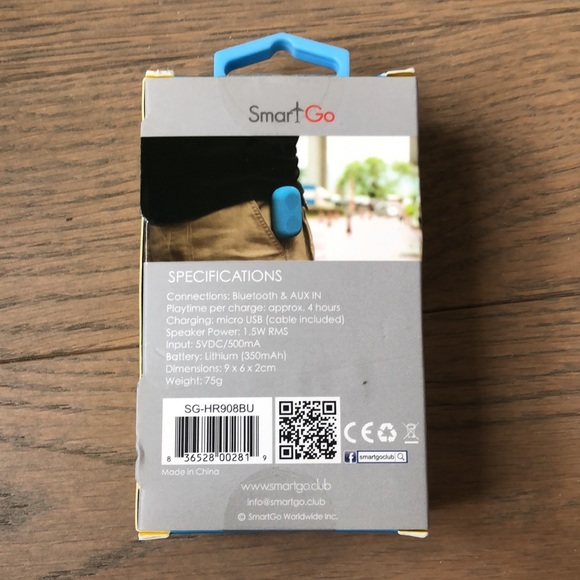 NWT bluetooth wireless speaker with clip - Picture 3 of 3